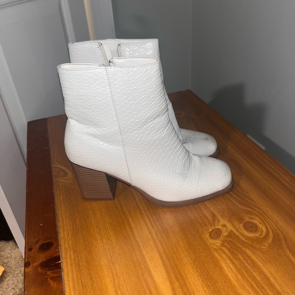 Altar'd State White Croc-Embossed Ankle Boots